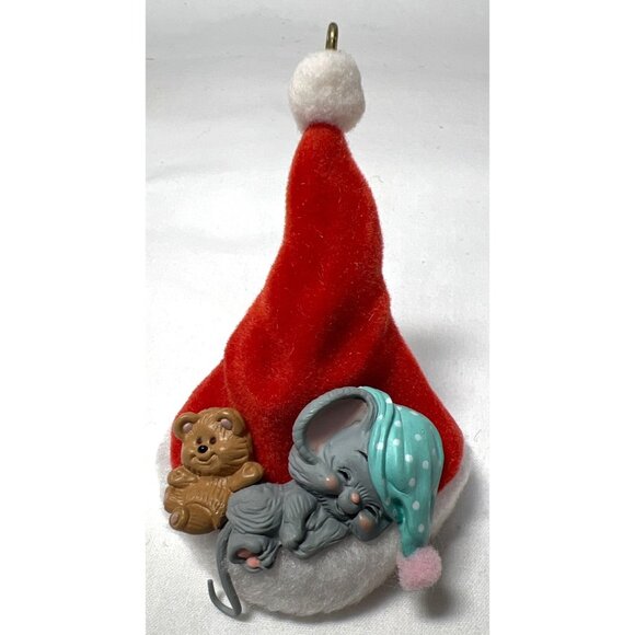 Night Before Christmas Handcrafted Hallmark Ornament With Sleeping Mouse & Bear - Picture 1 of 4